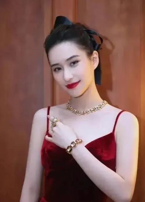 圈内爆料窦骁,神秘女友身份引热议 第3张 圈内爆料窦骁,神秘女友身份引热议 第3张